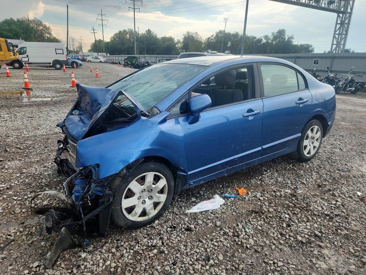 2010 HONDA CIVIC LX | 19XFA1F50AE031905 | UPCARS