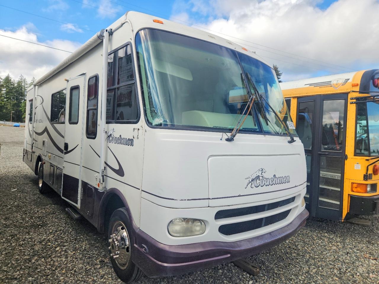 2001 COACHMAN F550 | 1FCLF53S310A01263 | UPCARS