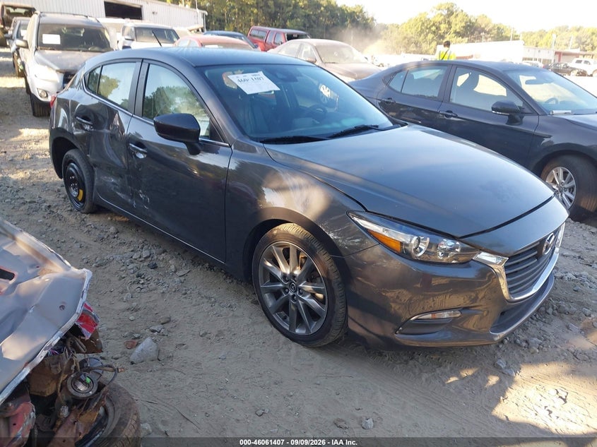 2018 MAZDA MAZDA3 TOURING | 3MZBN1L33JM275587 | UPCARS