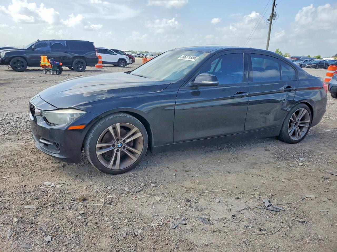 2013 BMW 3 SERIES I | WBA3A5C53DF356926 | UPCARS