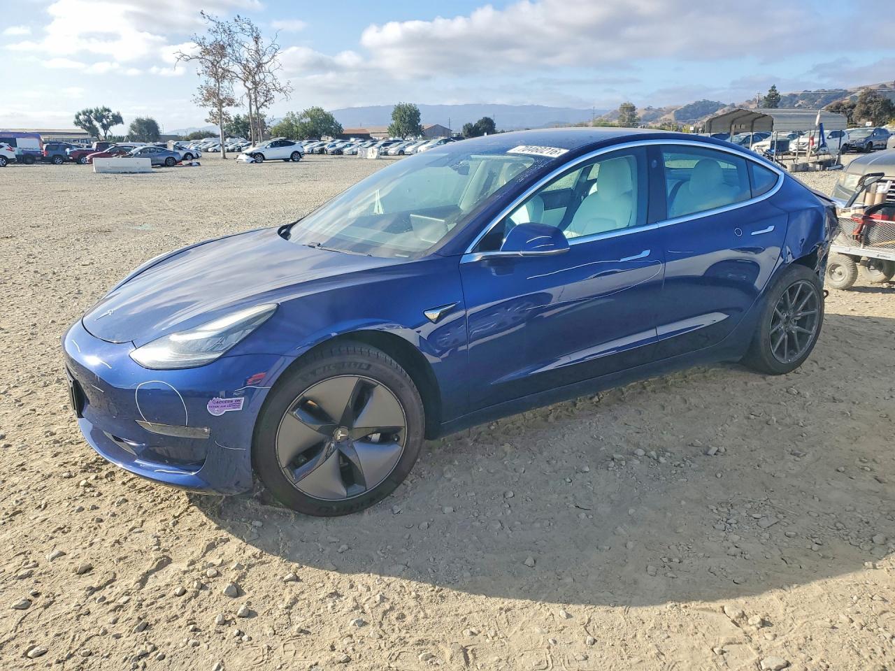 2019 TESLA MODEL 3 | 5YJ3E1EA3KF322707 | UPCARS