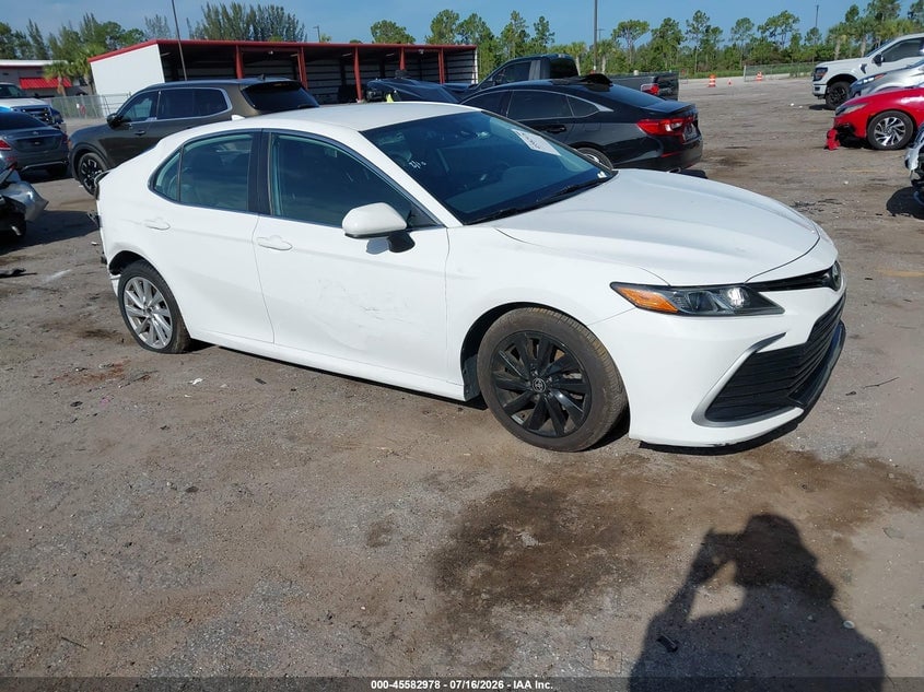 2021 TOYOTA CAMRY LE | 4T1C11AK5MU550112 | UPCARS