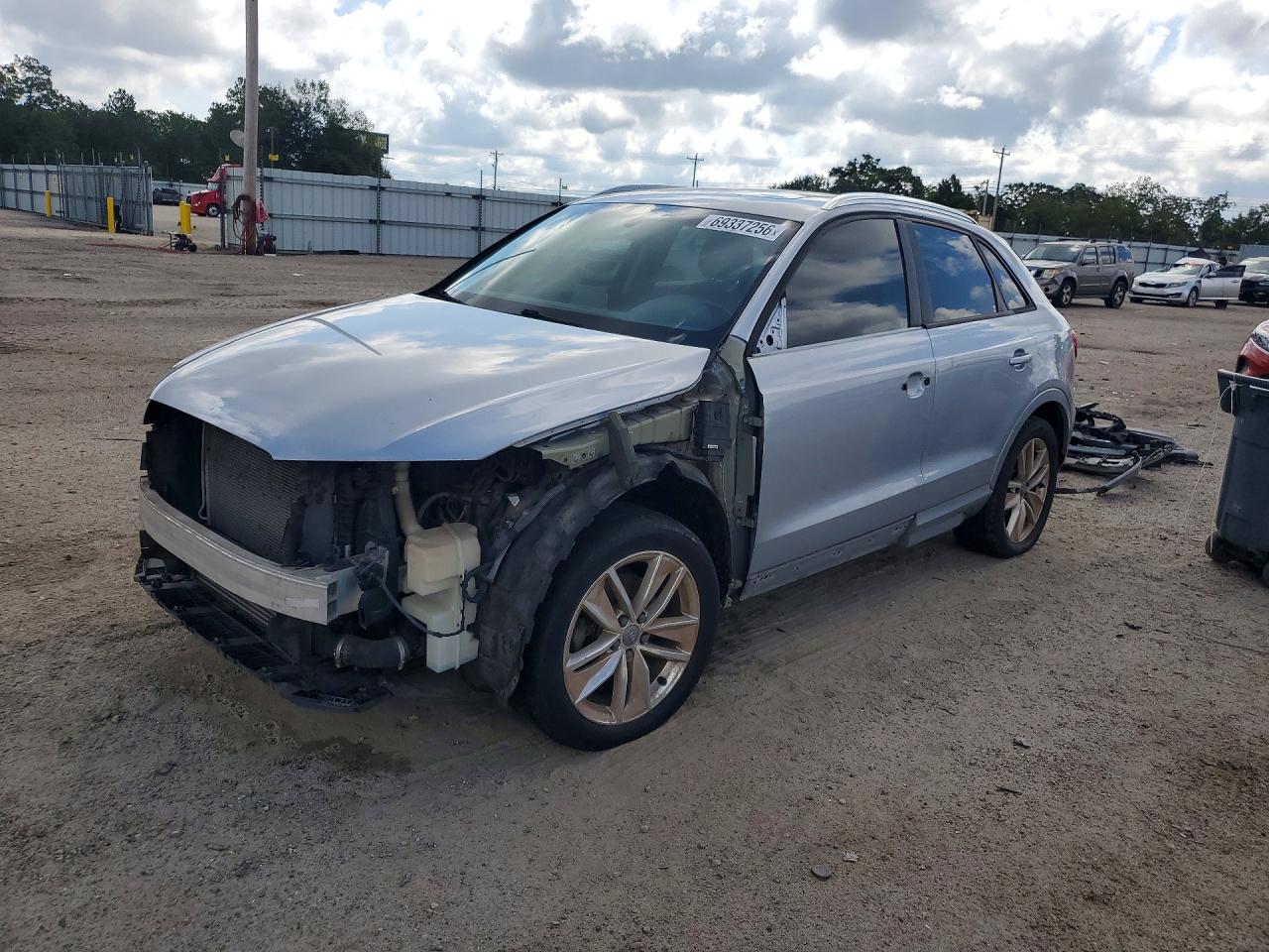 2017 AUDI Q3 PREMIUM | WA1ECCFS2HR005810 | UPCARS