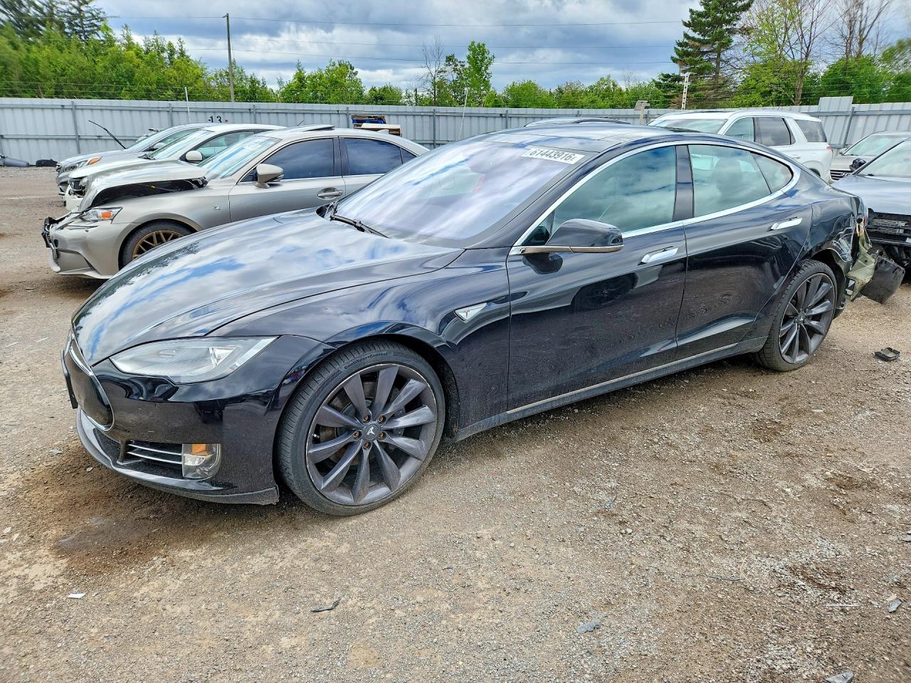 2015 TESLA MODEL S 70D | 5YJSA1S26FF096558 | UPCARS