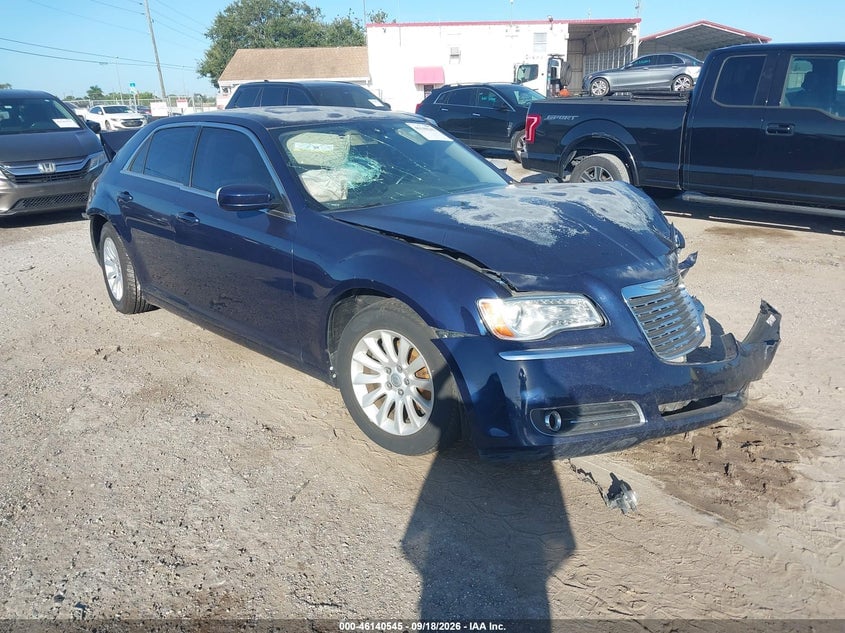 2013 CHRYSLER 300 MOTOWN | 2C3CCAAG4DH732157 | UPCARS