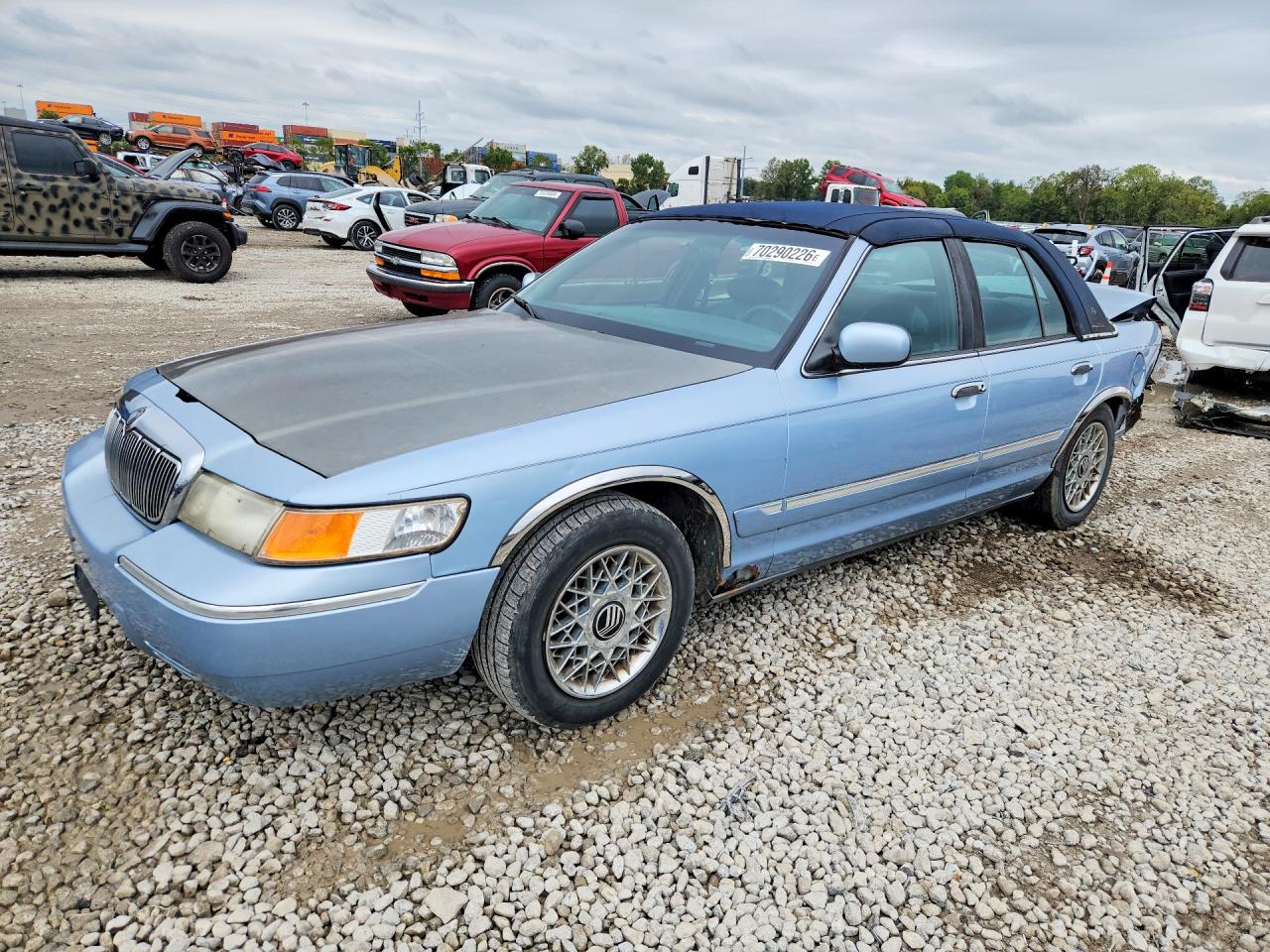 2000 MERCURY GRMARQUIS GS | 2MEFM74W4YX657529 | UPCARS