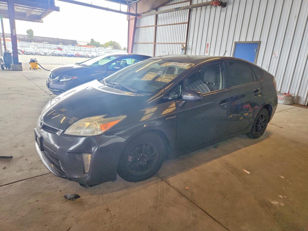 2013 TOYOTA PRIUS TWO | JTDKN3DU5D1628547 | UPCARS