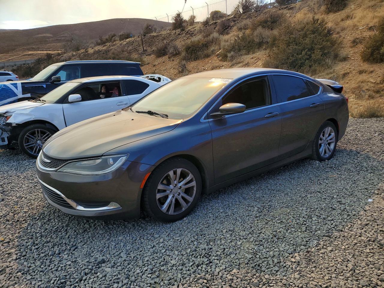 2015 CHRYSLER 200 LIMITED | 1C3CCCAB4FN596932 | UPCARS
