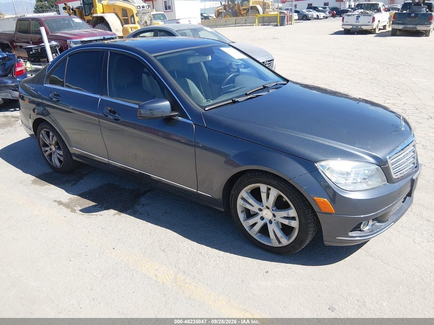 2011 MERCEDES-BENZ C 300 LUXURY | WDDGF5EB5BA505474 | UPCARS