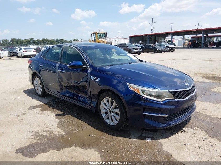 2018 KIA OPTIMA LX | 5XXGT4L36JG263984 | UPCARS