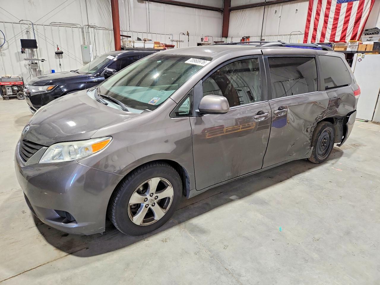 2014 TOYOTA SIENNA LE | 5TDKK3DC7ES433568 | UPCARS
