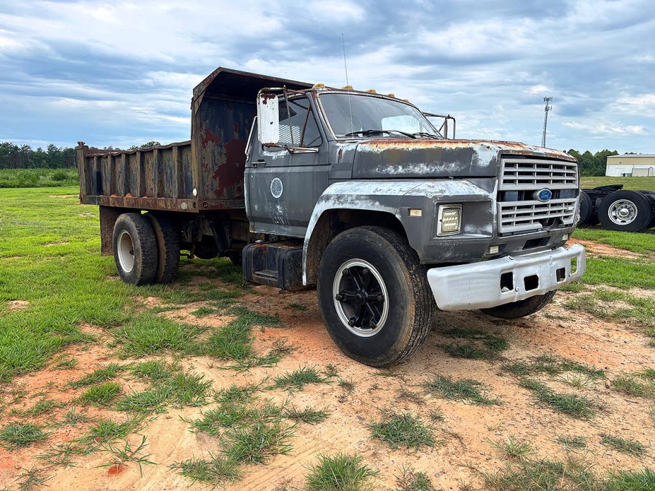 1984 FORD F600 | 1FDNF60H6EVA47746 | UPCARS