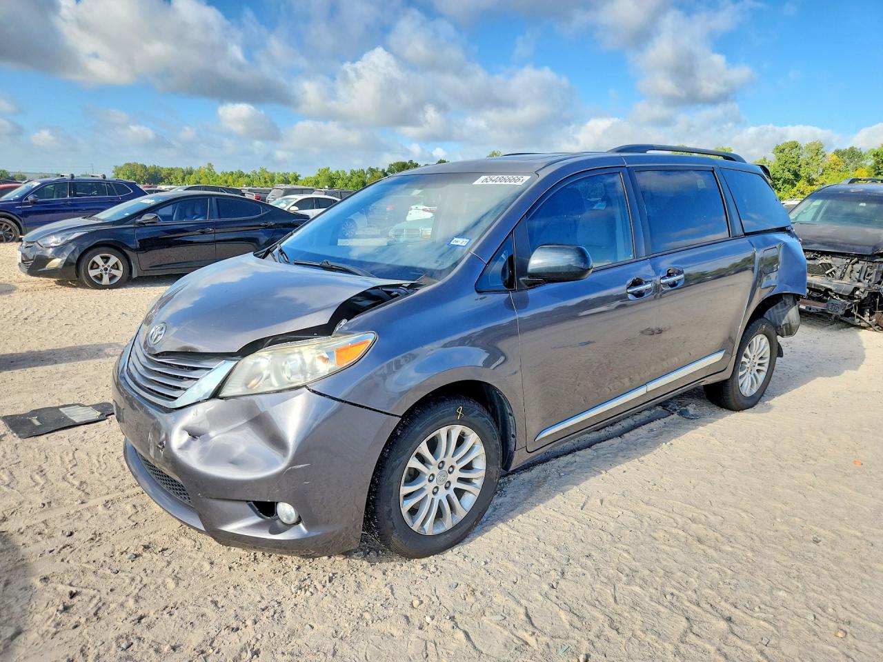 2017 TOYOTA SIENNA XLE 8-PASSENGER | 5TDYZ3DC8HS842835 | UPCARS