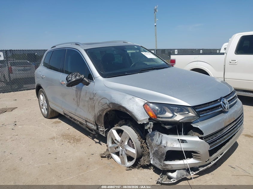 2012 VOLKSWAGEN TOUAREG VR6 LUX | WVGFF9BP2CD004518 | UPCARS