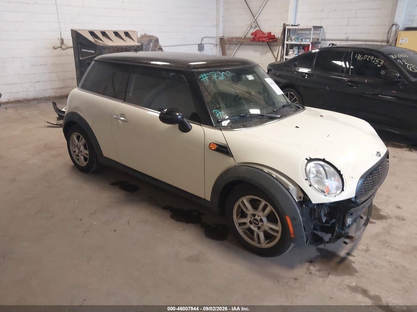2013 MINI HARDTOP COOPER | WMWSU3C58DT374119 | UPCARS