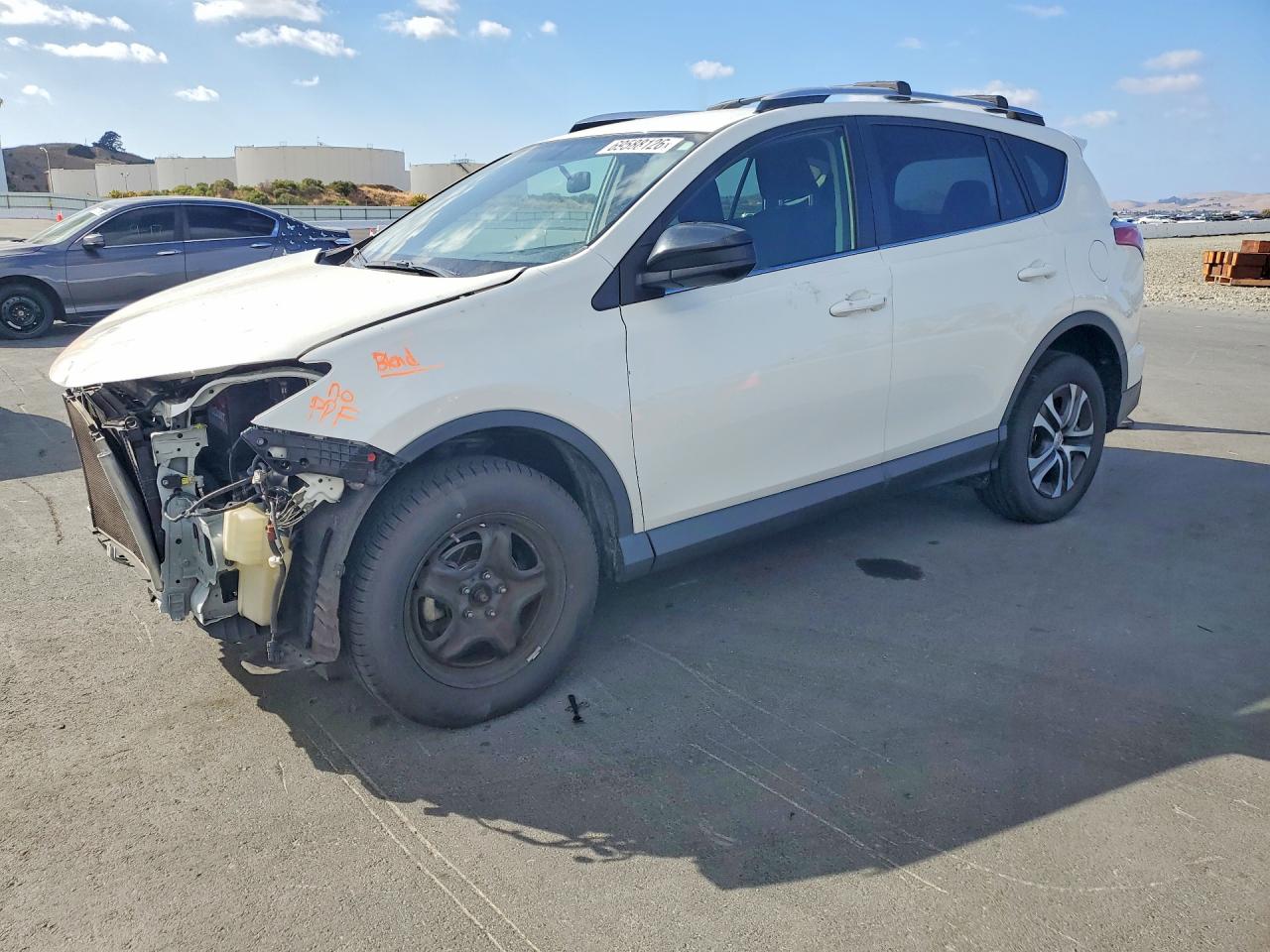 2016 TOYOTA RAV4 LE | JTMZFREV3GJ091459 | UPCARS