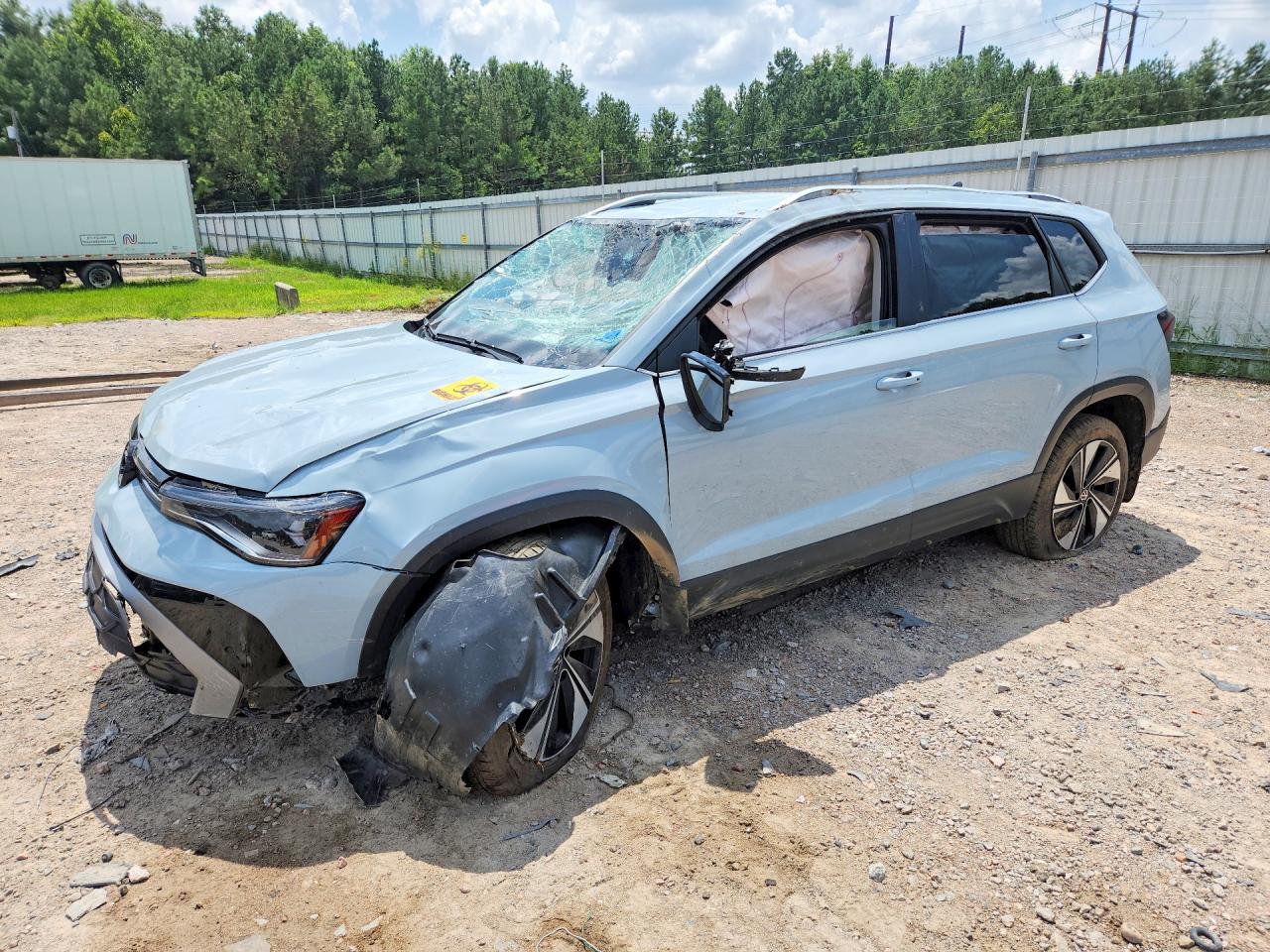 2025 VOLKSWAGEN ALL OTHER SE | 3VVUC7B22SM035236 | UPCARS