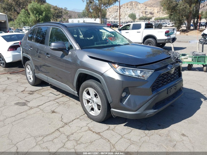 2019 TOYOTA RAV4 XLE | JTMW1RFV2KJ015174 | UPCARS