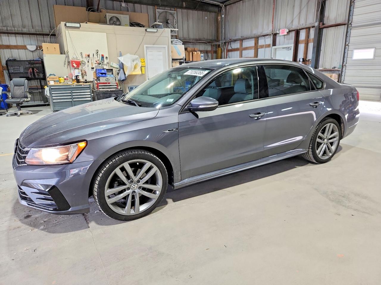 2018 VOLKSWAGEN PASSAT S | 1VWAA7A39JC009182 | UPCARS