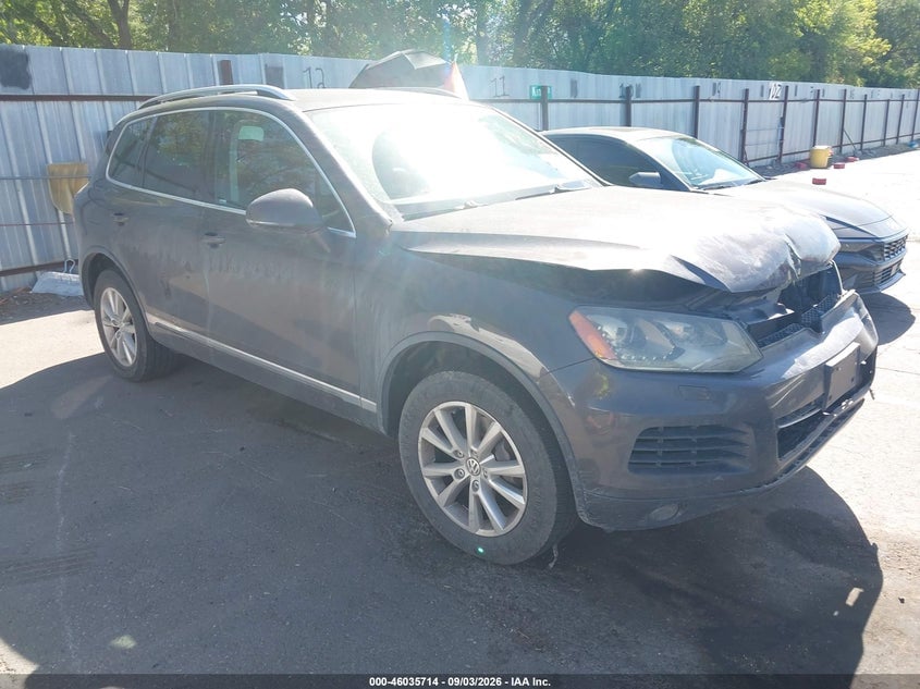 2013 VOLKSWAGEN TOUAREG VR6 SPORT | WVGEF9BP8DD002298 | UPCARS
