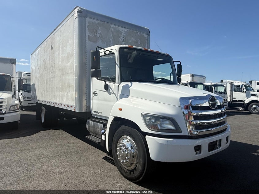 2018 HINO 338 BOX TRUCK | 5PVNV8JV7J4S57683 | UPCARS