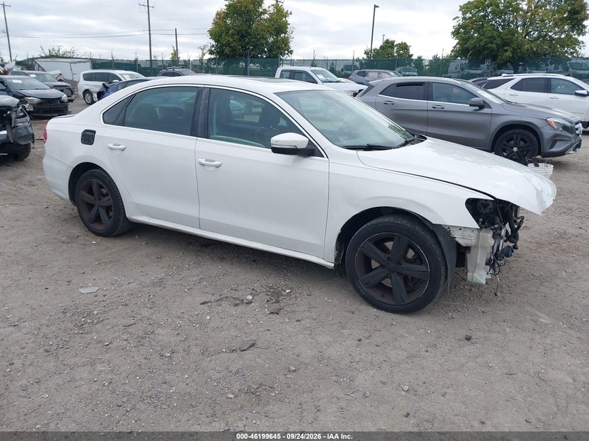 2013 VOLKSWAGEN PASSAT SE W/SUNROOF | 1VWBP7A34DC073783 | UPCARS