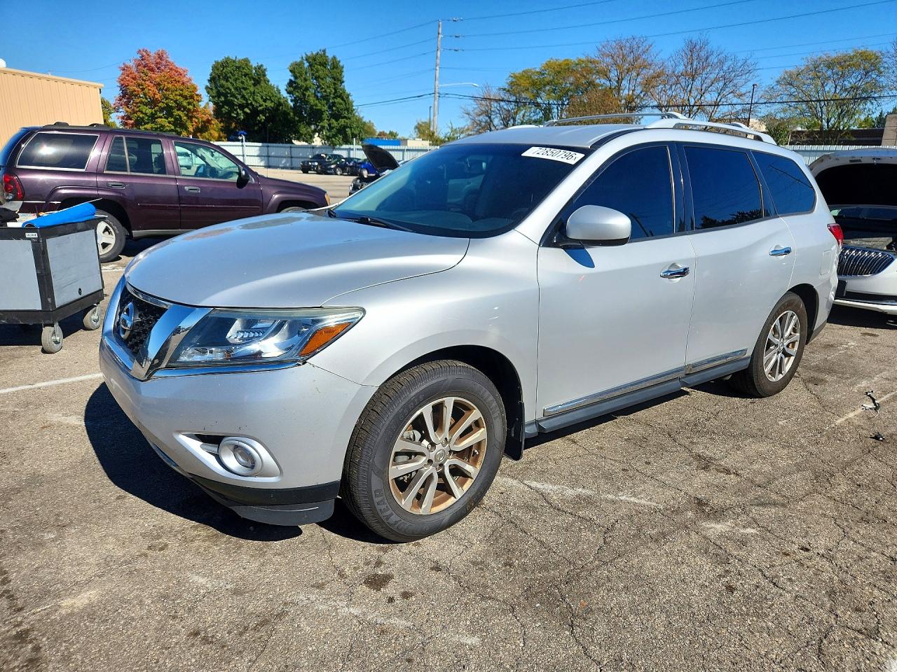 2015 NISSAN PATHFINDER SL | 5N1AR2MM2FC623268 | UPCARS
