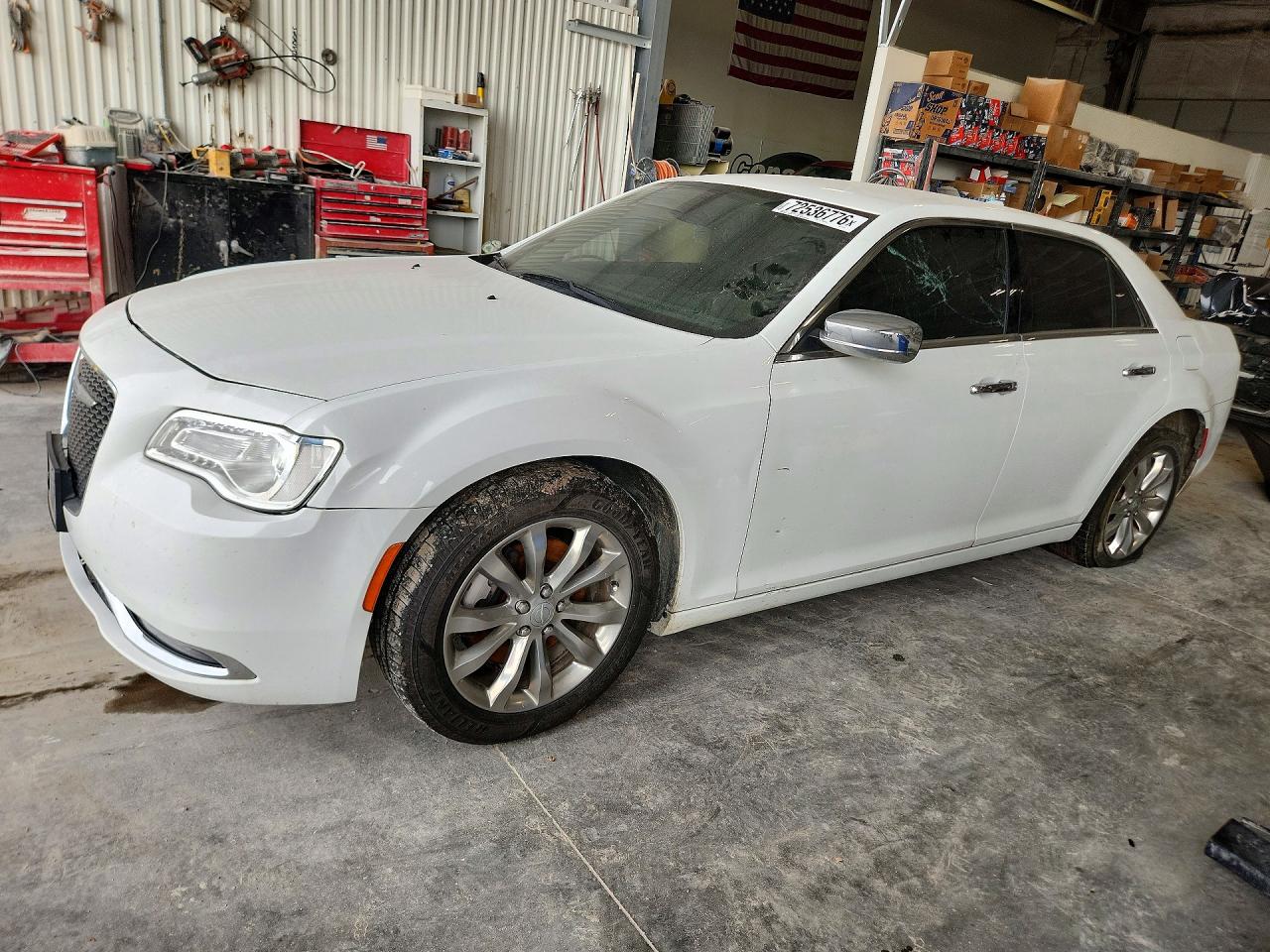 2018 CHRYSLER 300 LIMITED | 2C3CCAKG9JH195005 | UPCARS