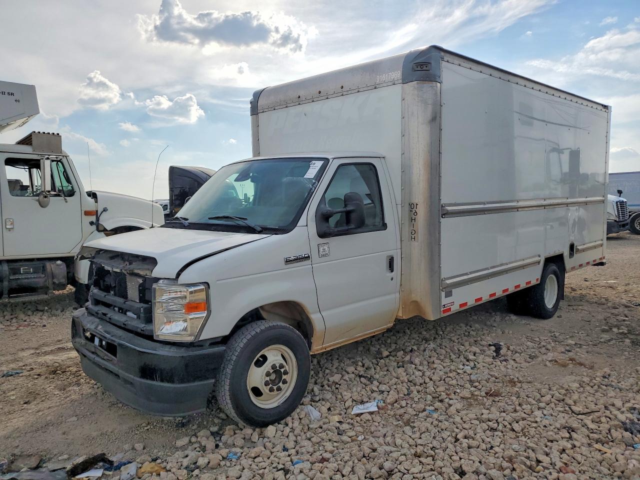 2021 FORD ECONOLIN E350 SUPER DUTY CUTAWAY VAN | 1FDWE3FN2MDC22761 | UPCARS