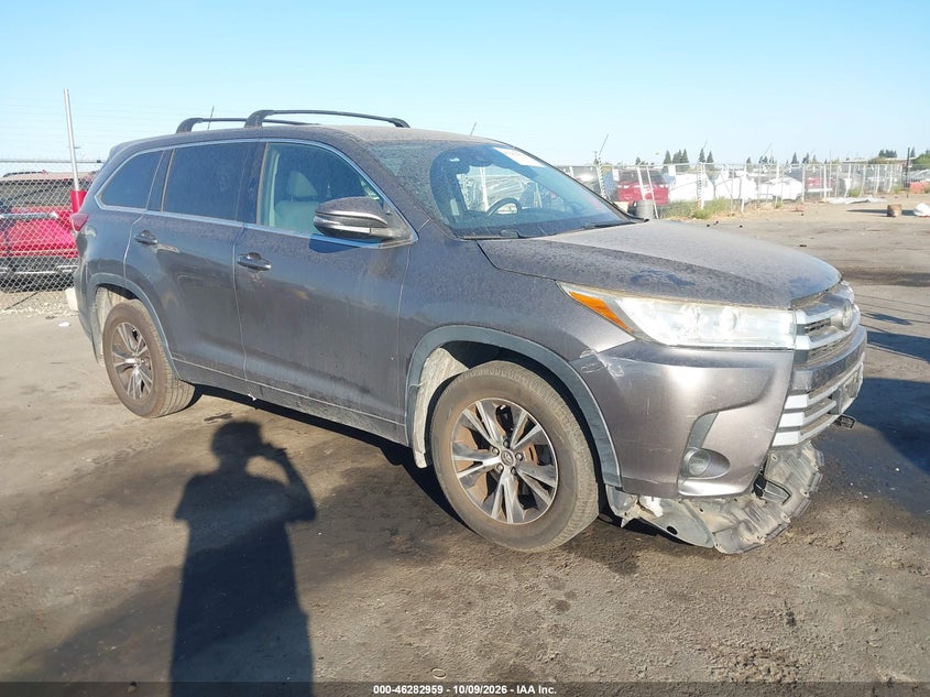 2017 TOYOTA HIGHLANDER LE | 5TDZZRFH9HS201757 | UPCARS