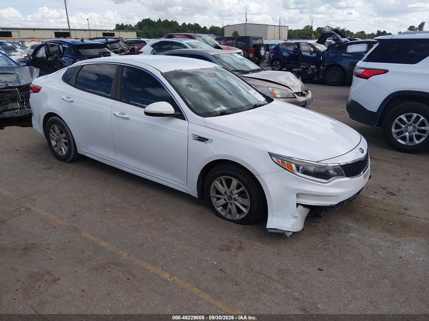 2017 KIA OPTIMA LX | 5XXGT4L33HG165957 | UPCARS