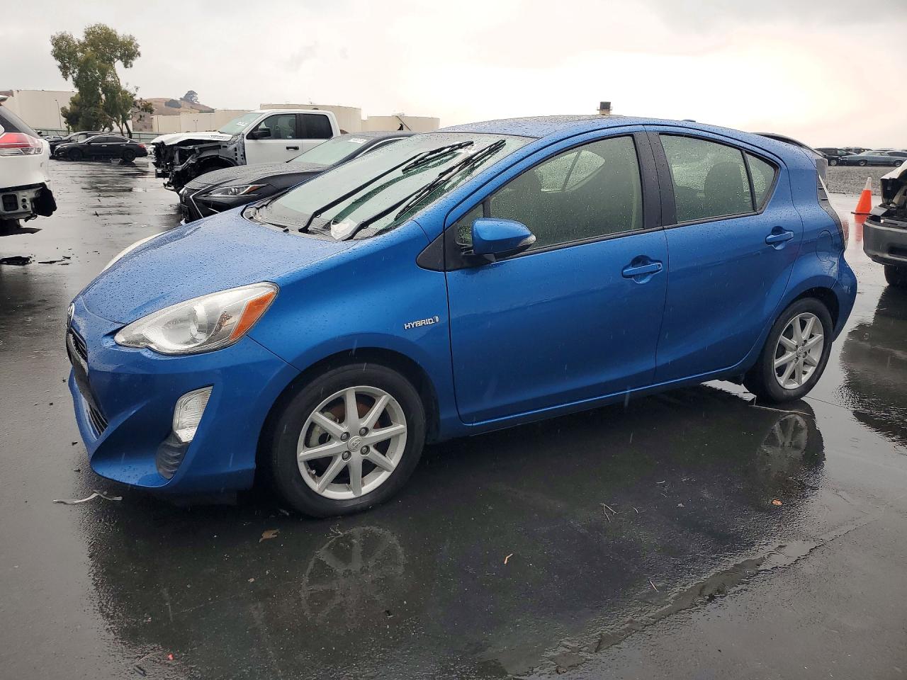 2016 TOYOTA PRIUS C THREE | JTDKDTB37G1118136 | UPCARS