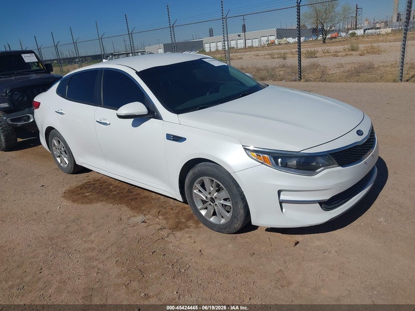 2018 KIA OPTIMA LX | 5XXGT4L32JG238290 | UPCARS
