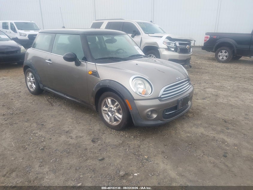 2011 MINI COOPER | WMWSU3C58BT098635 | UPCARS