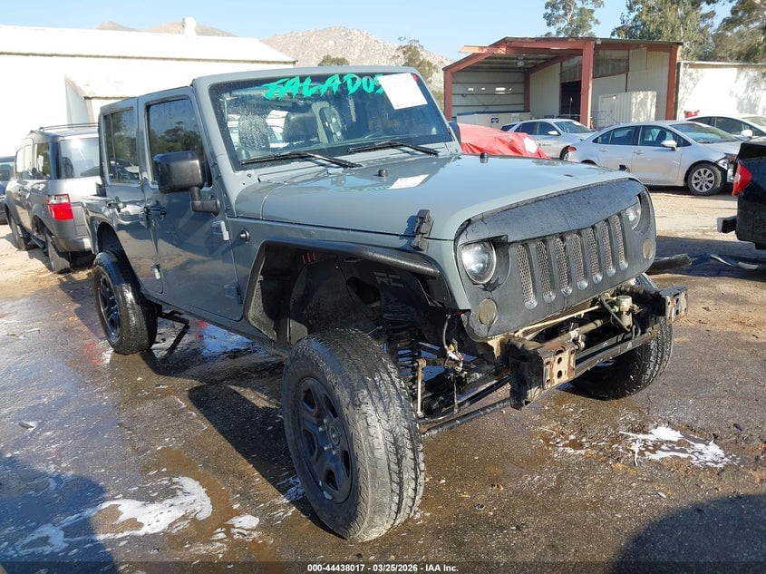 2014 JEEP WRANGLER UNLIMITED SPORT | 1C4BJWDG2EL305179 | UPCARS