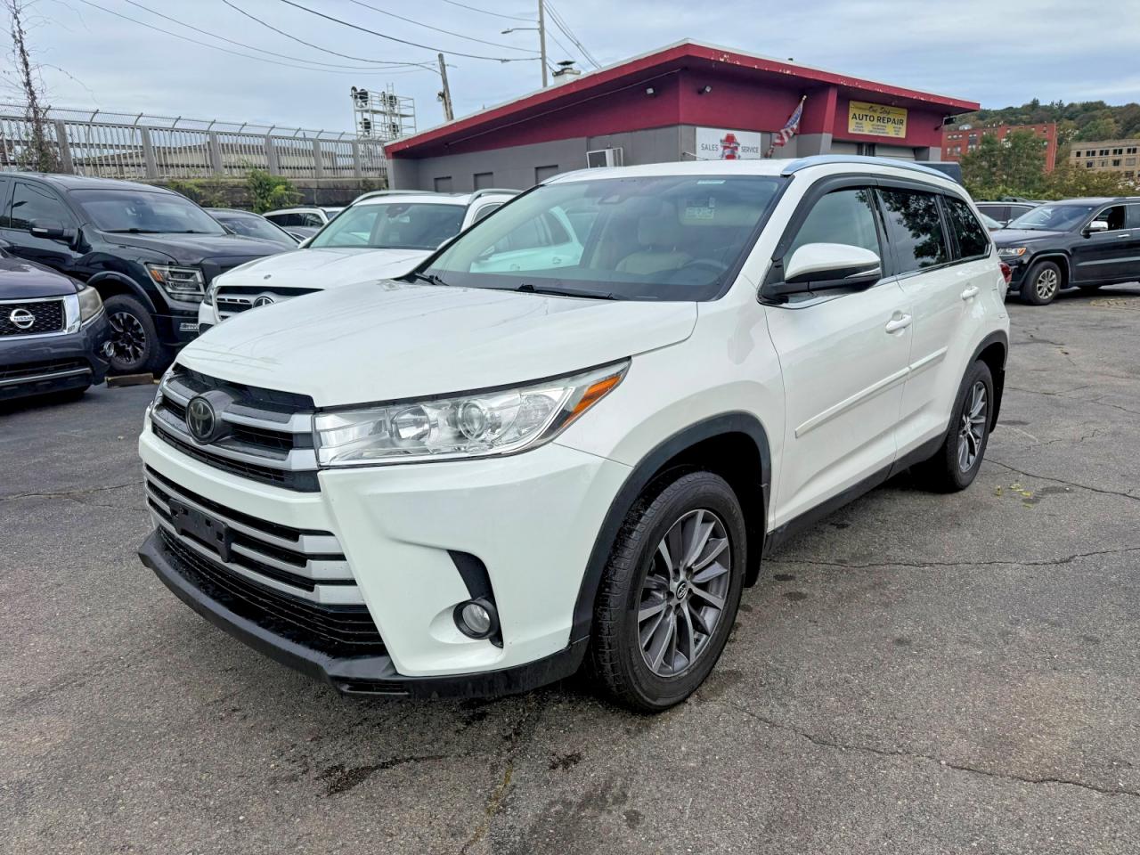 2019 TOYOTA HIGHLANDER XLE | 5TDJZRFH8KS583445 | UPCARS
