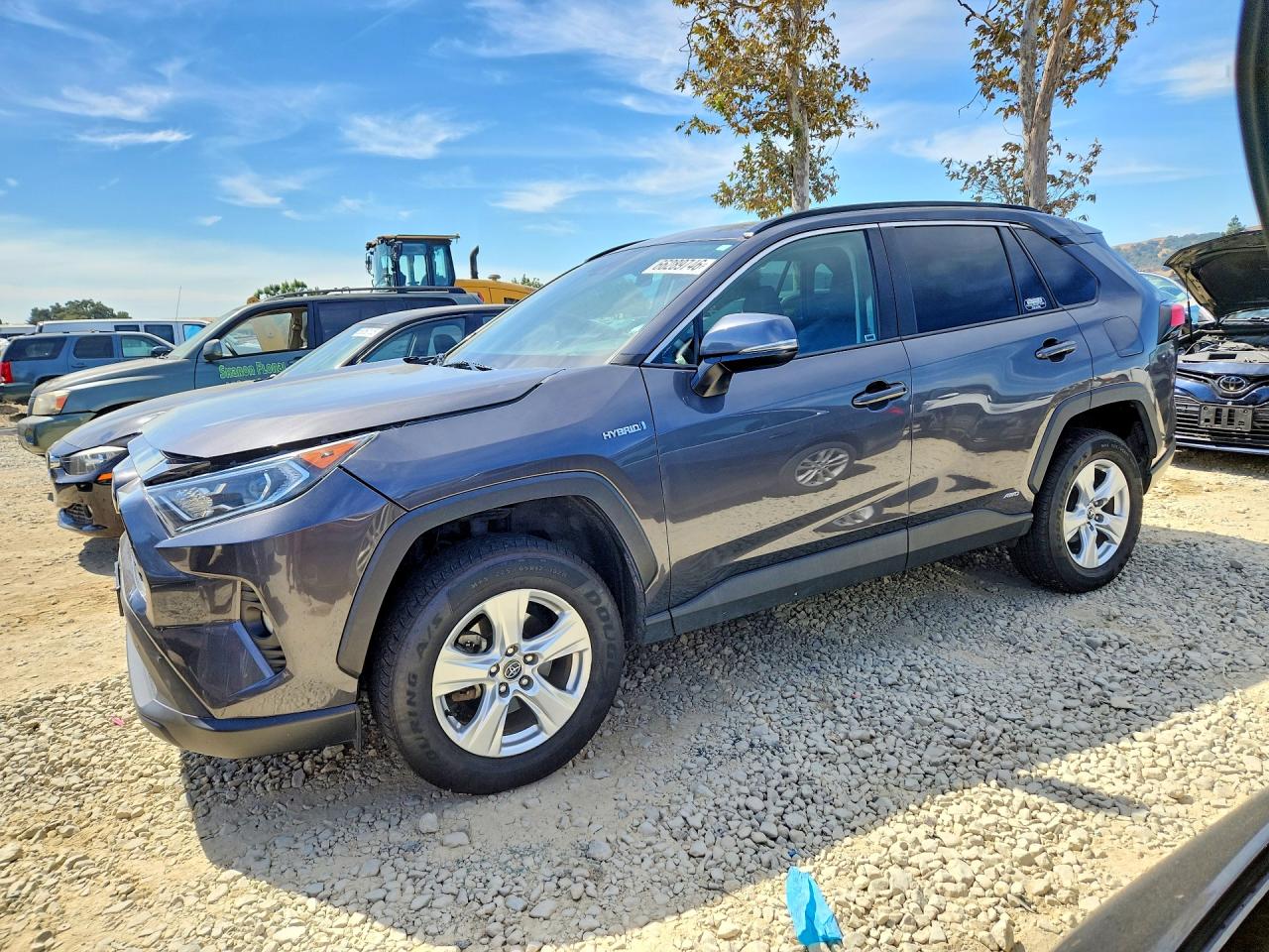 2020 TOYOTA RAV4 XLE | 2T3RWRFV0LW077416 | UPCARS