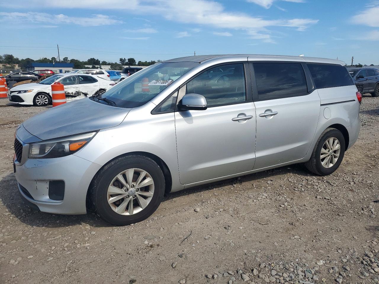 2017 KIA SEDONA LX | KNDMB5C1XH6218419 | UPCARS