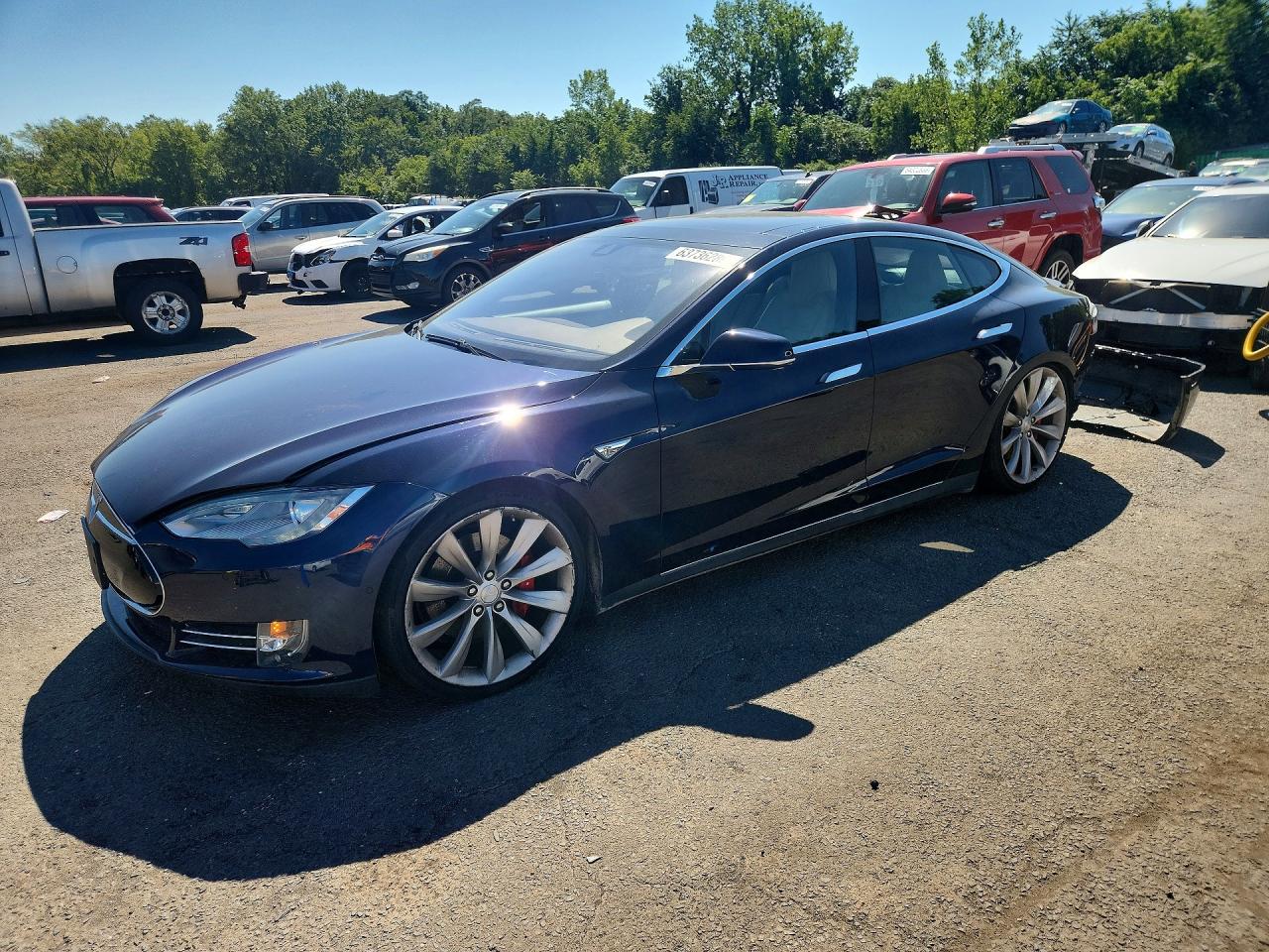 2015 TESLA MODEL S 85D | 5YJSA1H21FFP70204 | UPCARS