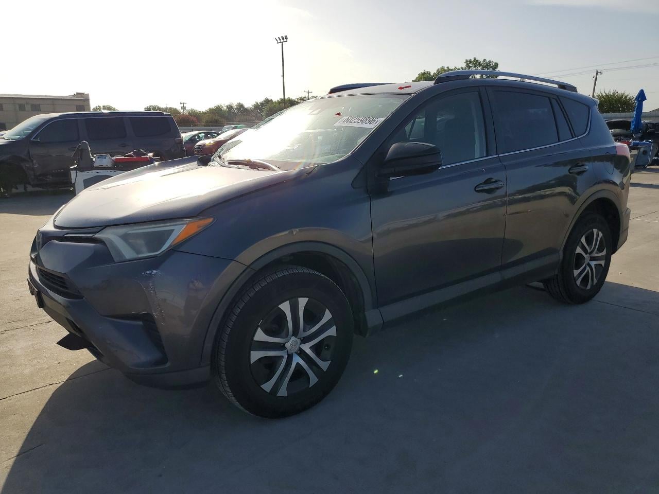 2017 TOYOTA RAV4 LE | JTMZFREV2HJ701496 | UPCARS