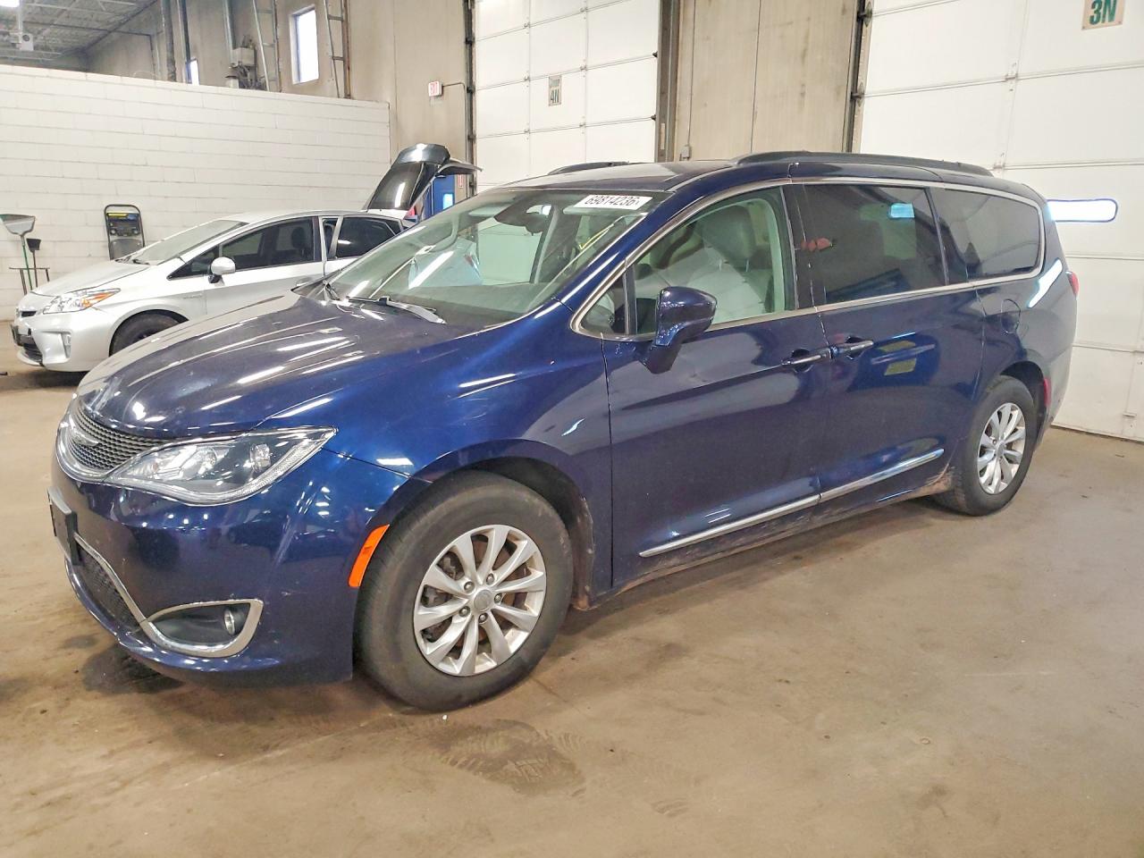 2017 CHRYSLER PACIFICA TOURING L | 2C4RC1BG2HR787890 | UPCARS