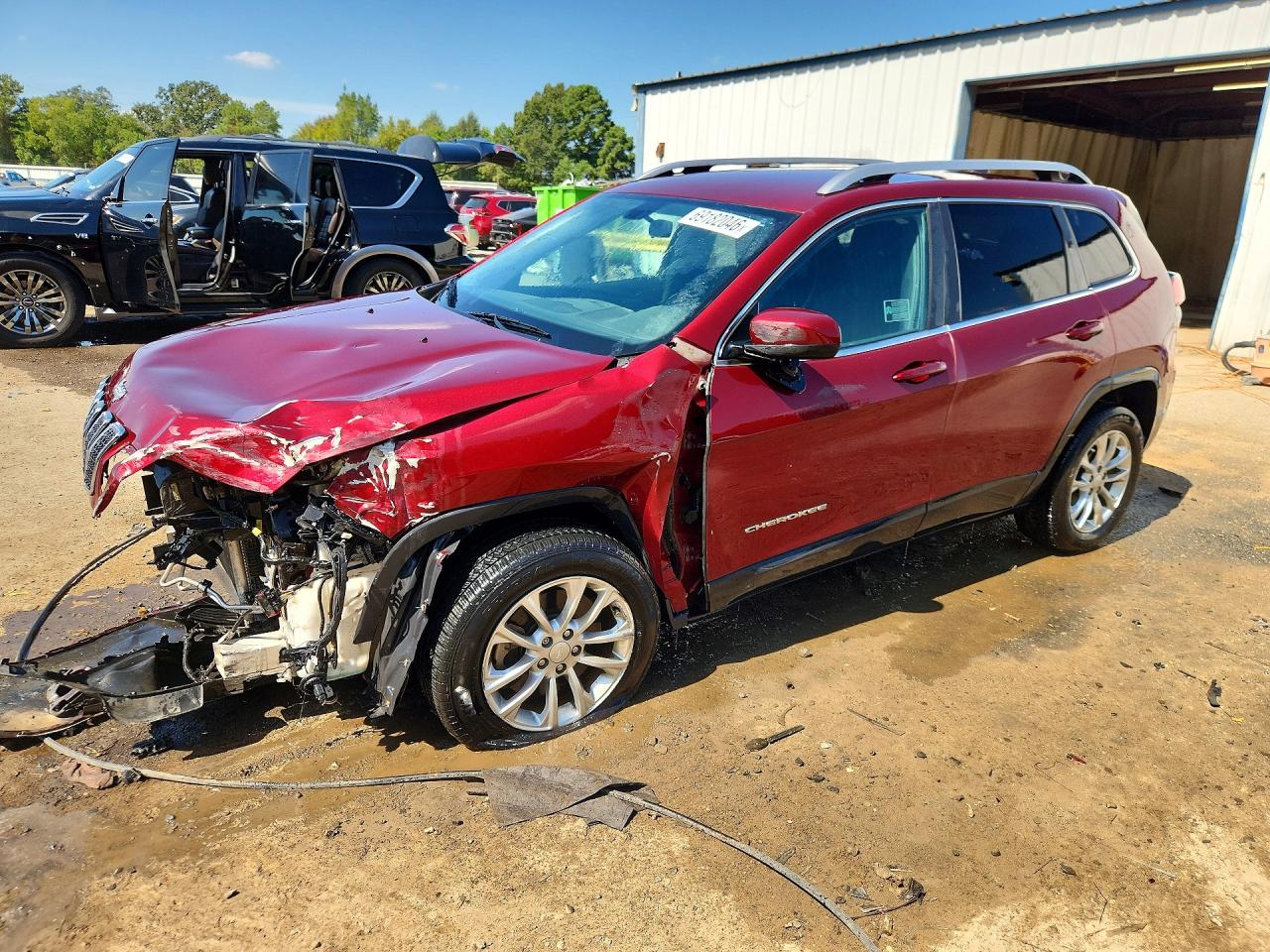 2019 JEEP CHEROKEE LATITUDE | 1C4PJLCB3KD148066 | UPCARS