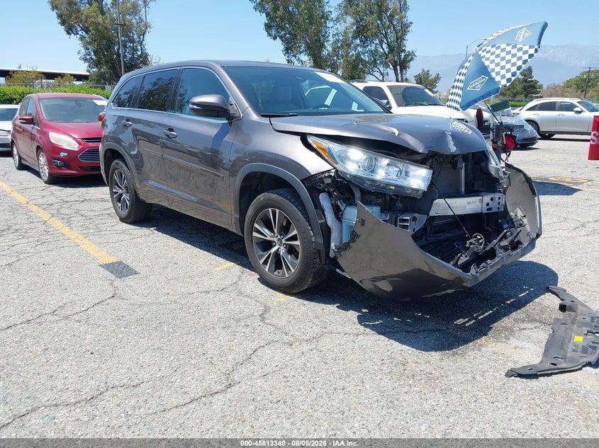 2018 TOYOTA HIGHLANDER LE PLUS | 5TDZZRFH1JS252448 | UPCARS
