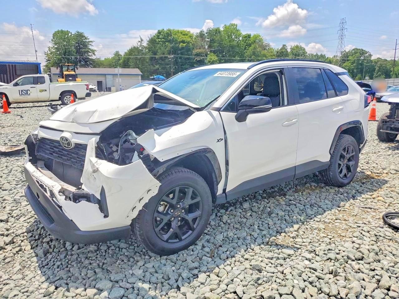 2023 TOYOTA RAV4 XLE | 2T3W1RFV4PC239699 | UPCARS