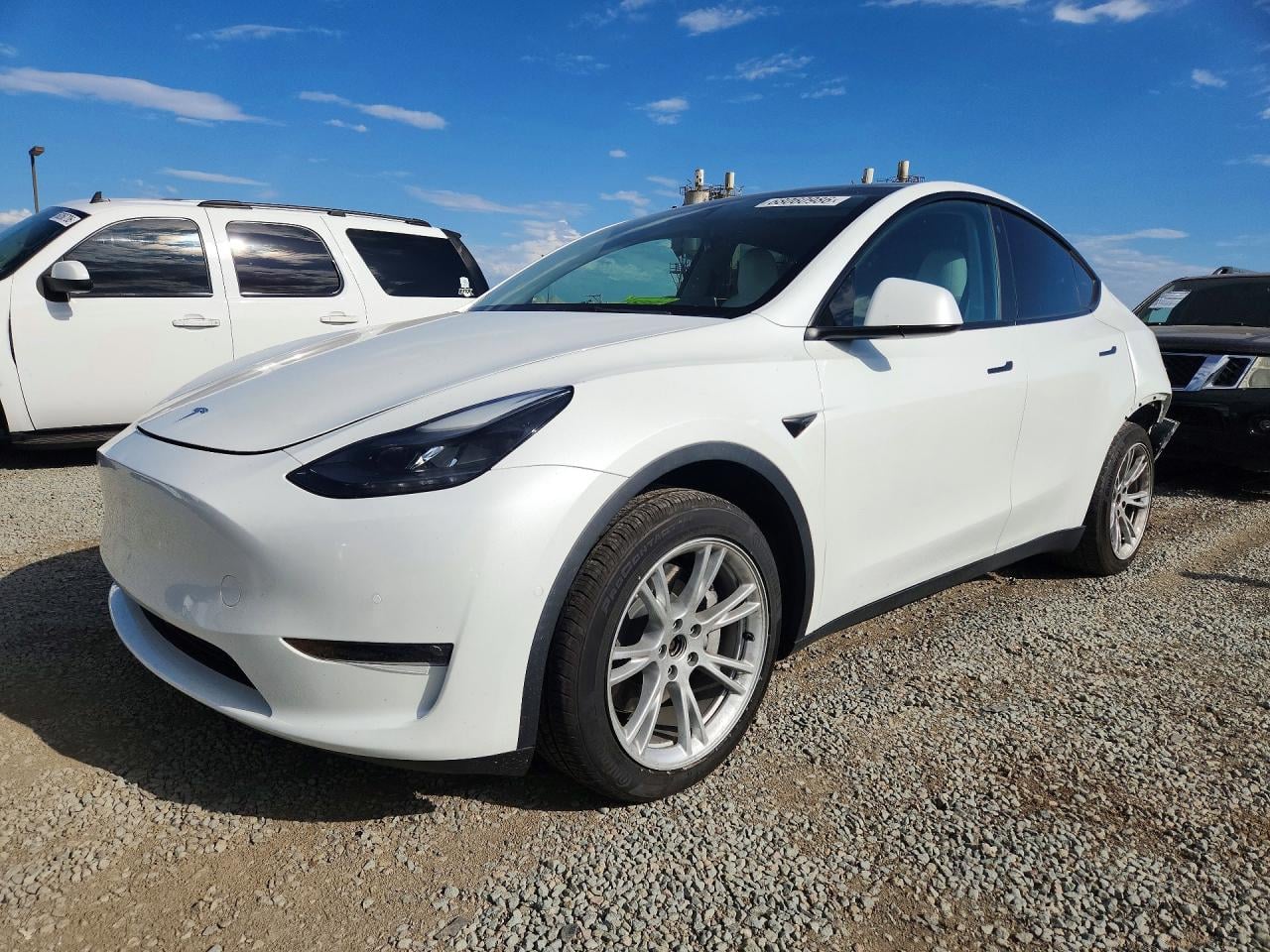 2022 TESLA MODEL Y | 7SAYGDEE9NF564607 | UPCARS