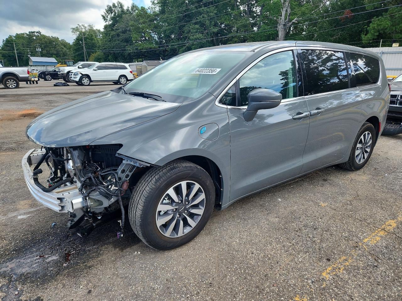 2022 CHRYSLER PACIFICA HYBRID TOURING L | 2C4RC1L75NR232801 | UPCARS