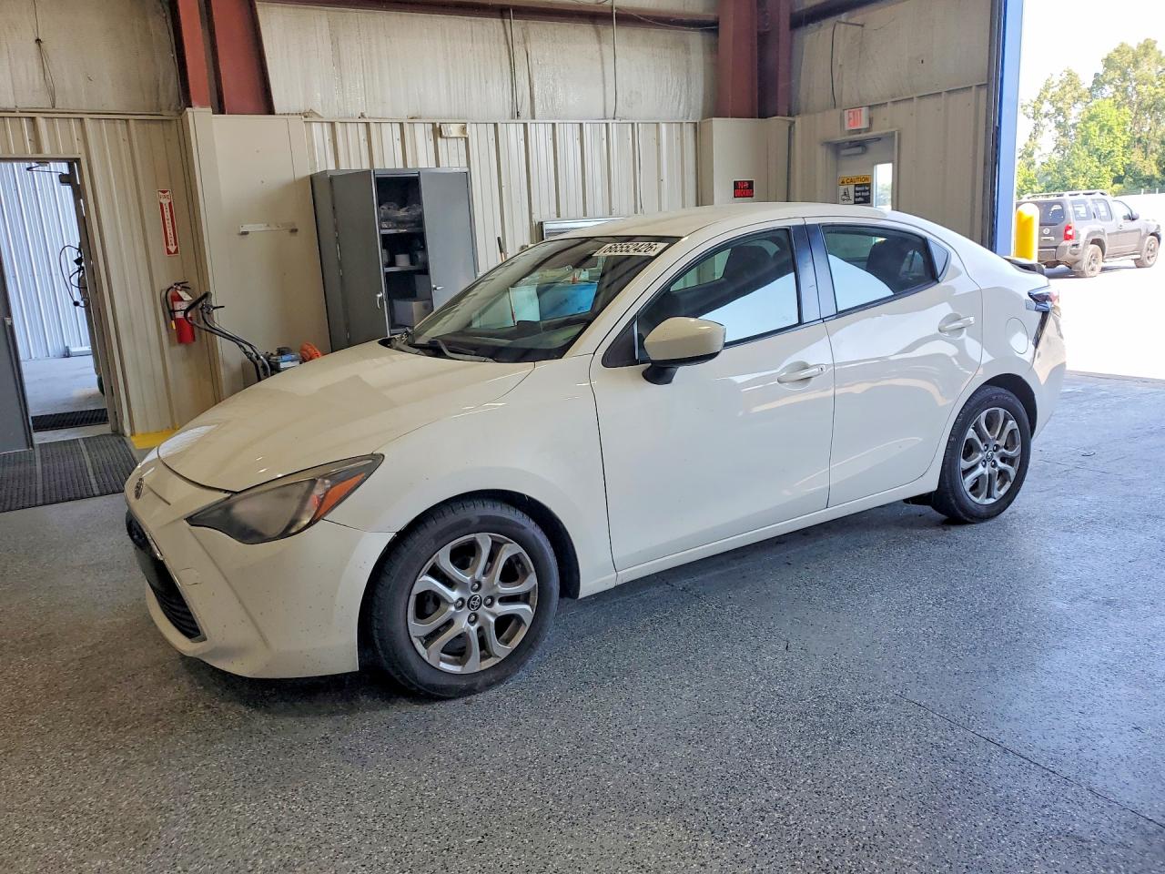 2018 TOYOTA YARIS BASE | 3MYDLBYV0JY310159 | UPCARS