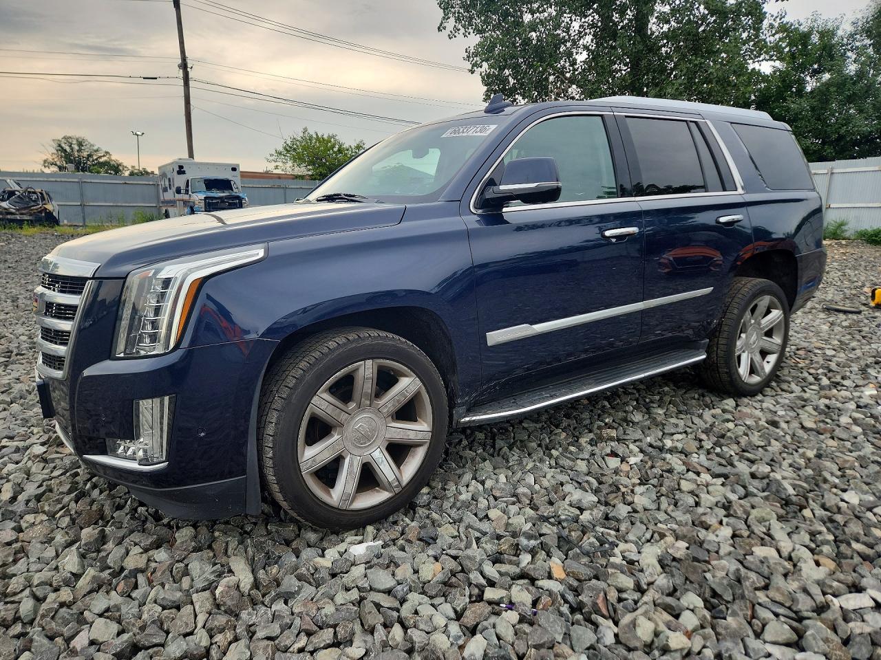 2018 CADILLAC ESCALADE LUXURY | 1GYS4BKJ8JR201120 | UPCARS