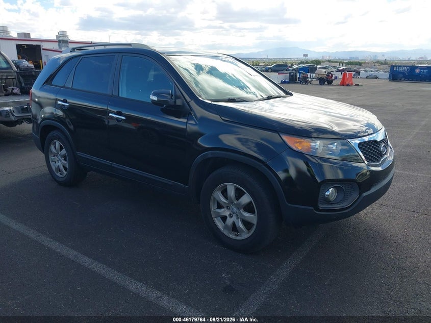 2013 KIA SORENTO LX | 5XYKT3A64DG392971 | UPCARS
