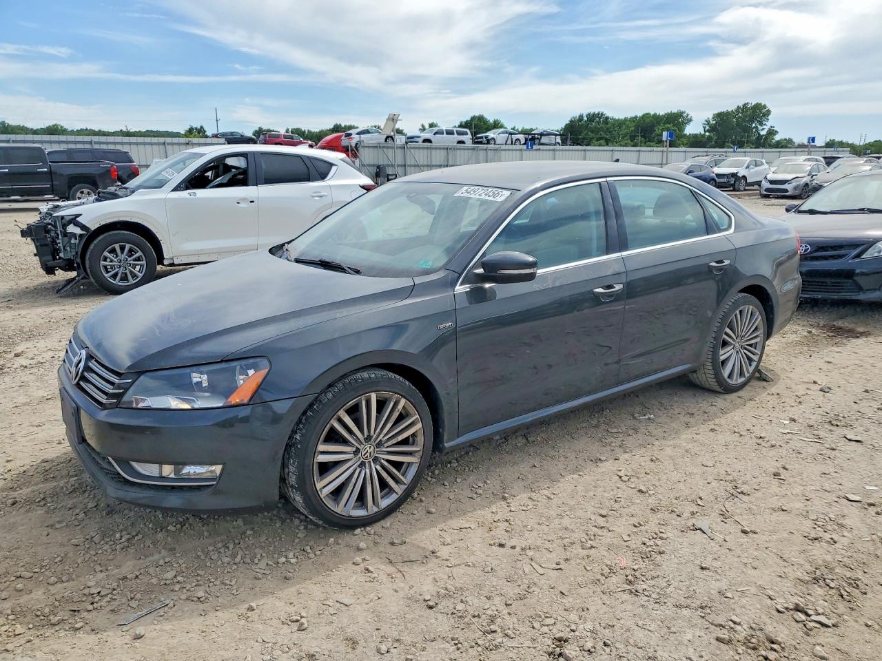 2015 VOLKSWAGEN PASSAT SE | 1VWBT7A3XFC034761 | UPCARS